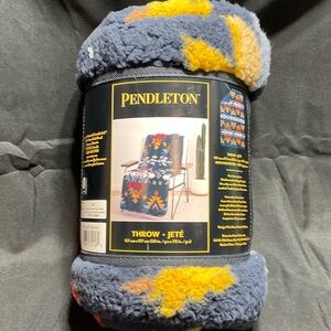Pendleton Blue and Gold Patterned Throw